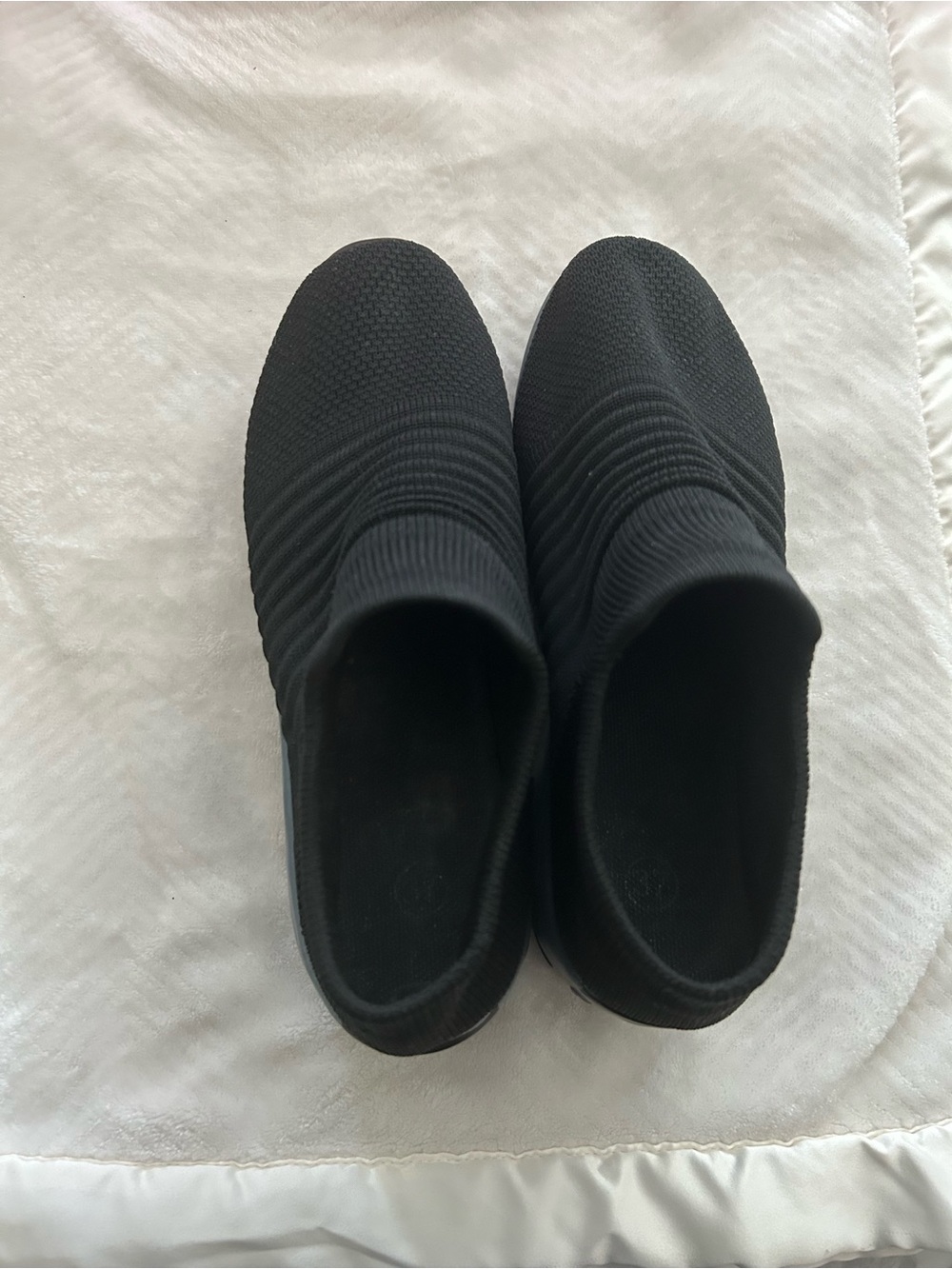 Men's Black Slip-On Knit Sneakers